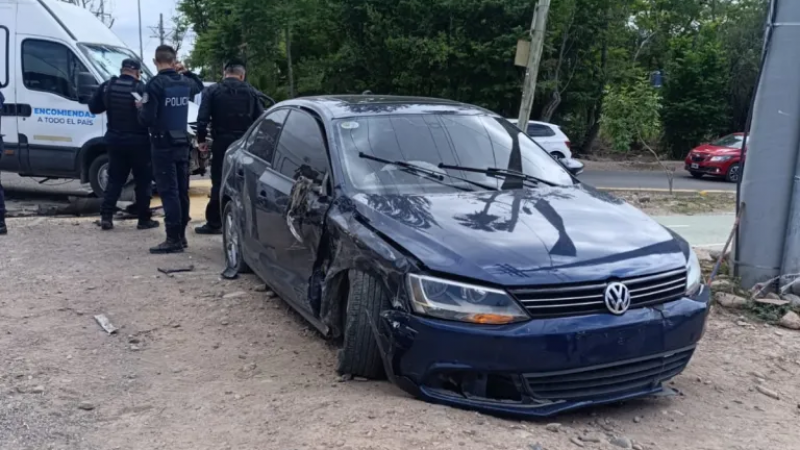 Una intensa persecución con diez móviles policiales concluyó con arrestos en Luján de cuyo